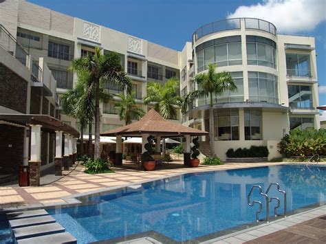 the avenue plaza hotel naga.